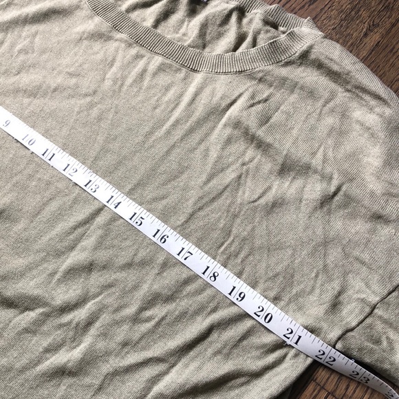 EUC Lacoste silk/cotton sweater - lightweight! - Picture 5 of 6